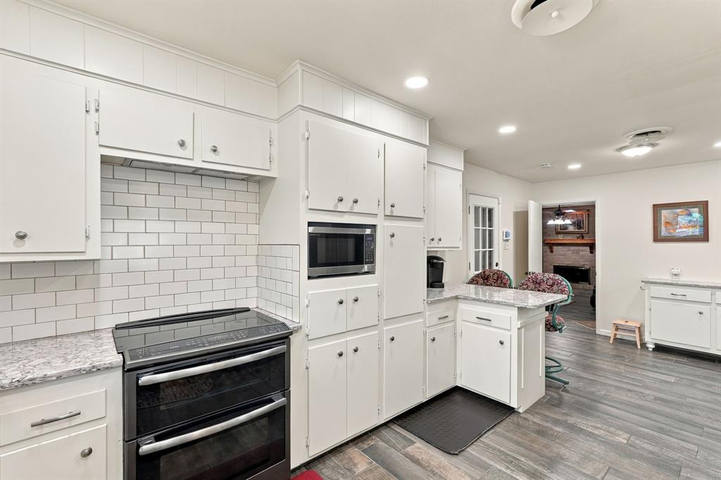 4333 Caprock Road Property Photo 8