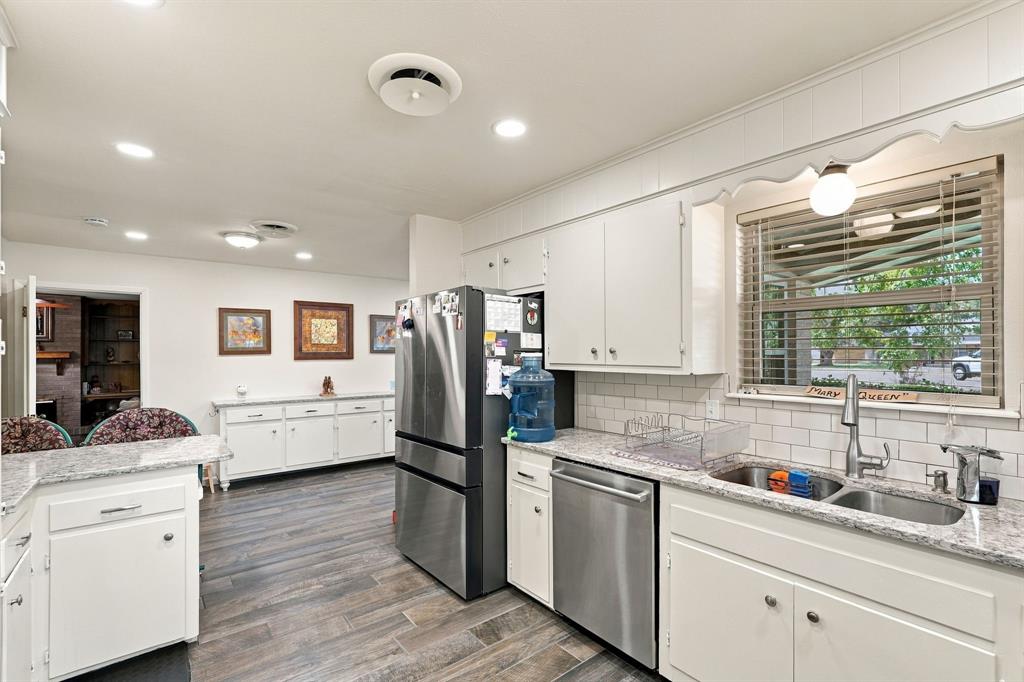 4333 Caprock Road Property Photo 9