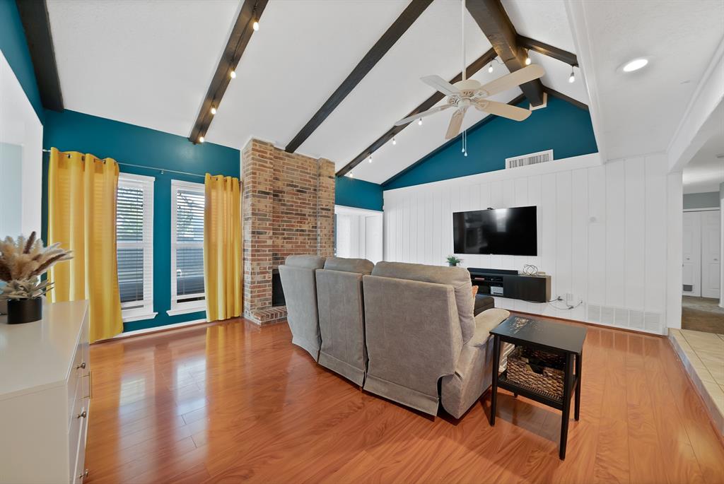 5 Merrie Circle Property Photo 6