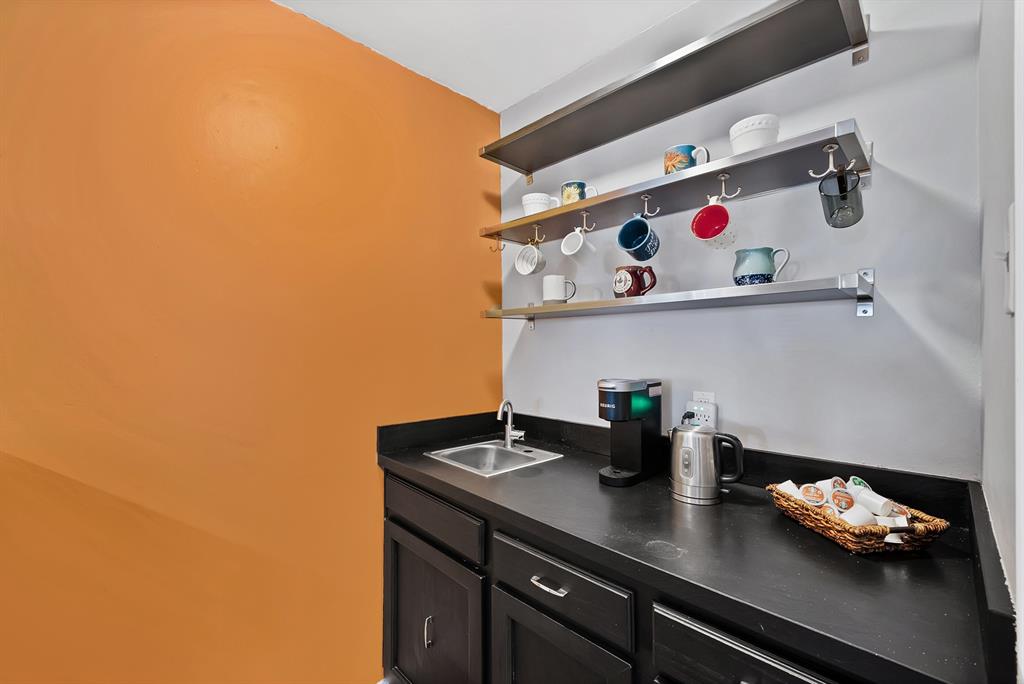 5 Merrie Circle Property Photo 10