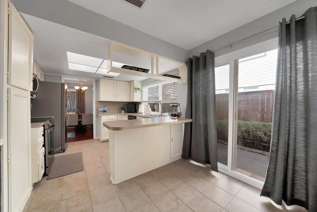 5 Merrie Circle Property Photo 16