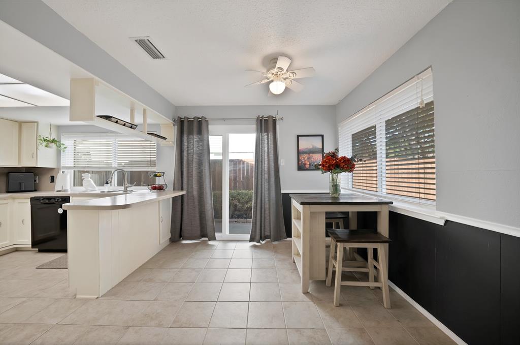 5 Merrie Circle Property Photo 17