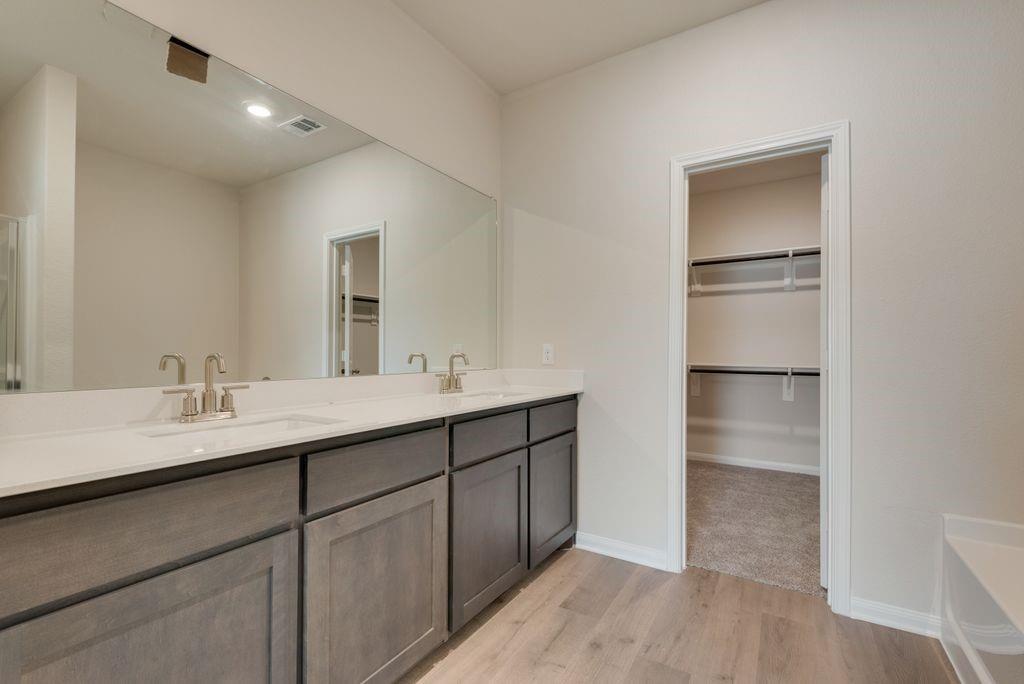 4211 Possumhaw Drive Property Photo 6
