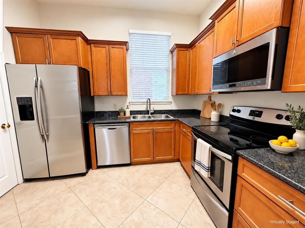 628 Raintree Circle Property Photo 14