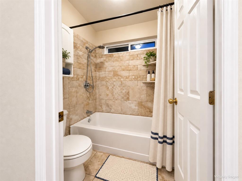 628 Raintree Circle Property Photo 20