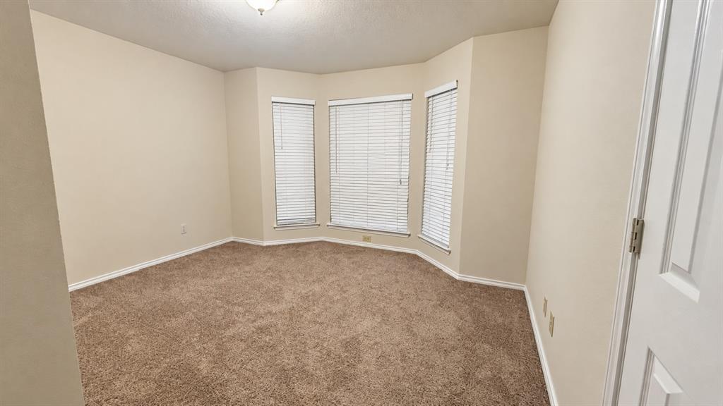628 Raintree Circle Property Photo 25