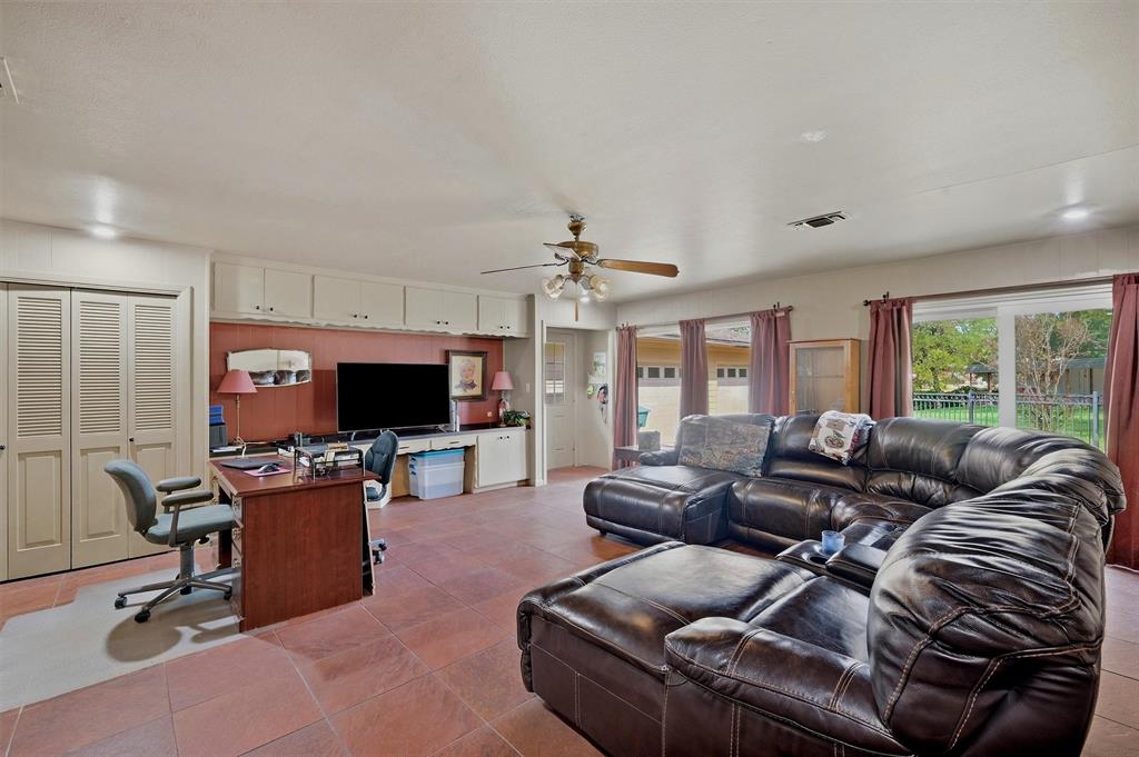 1609 Lakewood Drive Property Photo 29