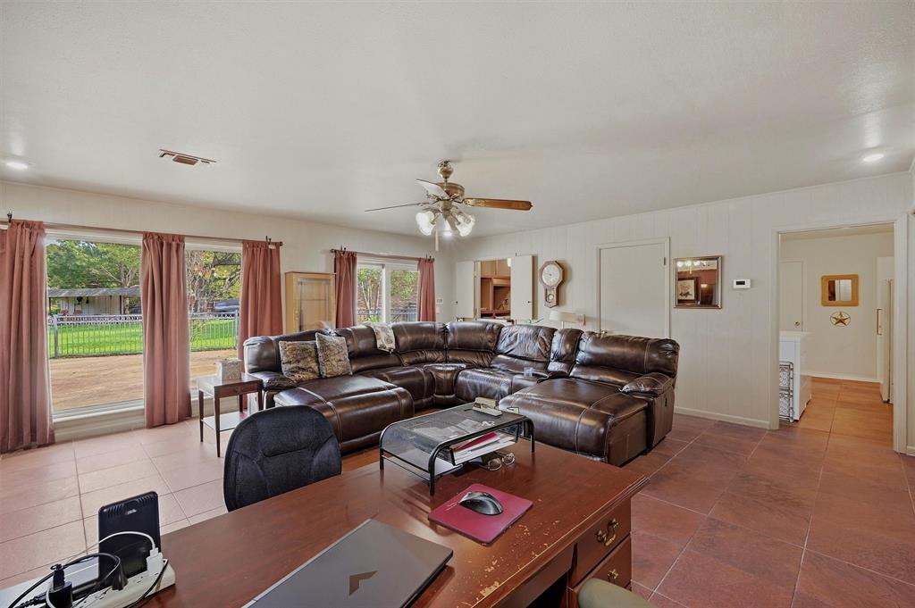 1609 Lakewood Drive Property Photo 30