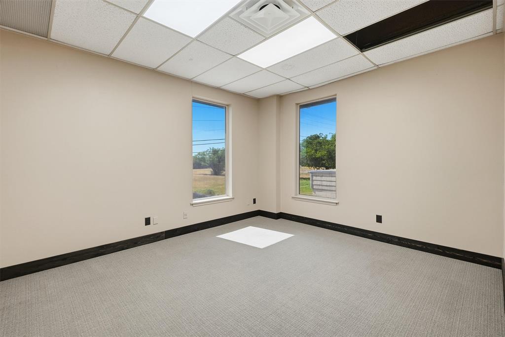 3230 Fall Creek Highway Property Photo 10