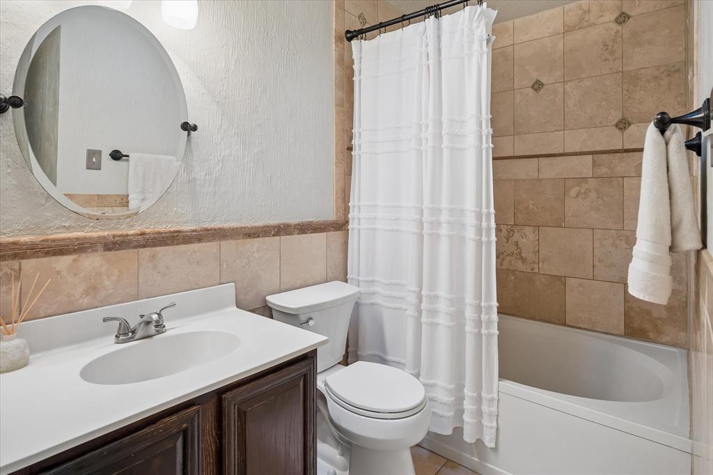 1502 Bennington Court Property Photo 15