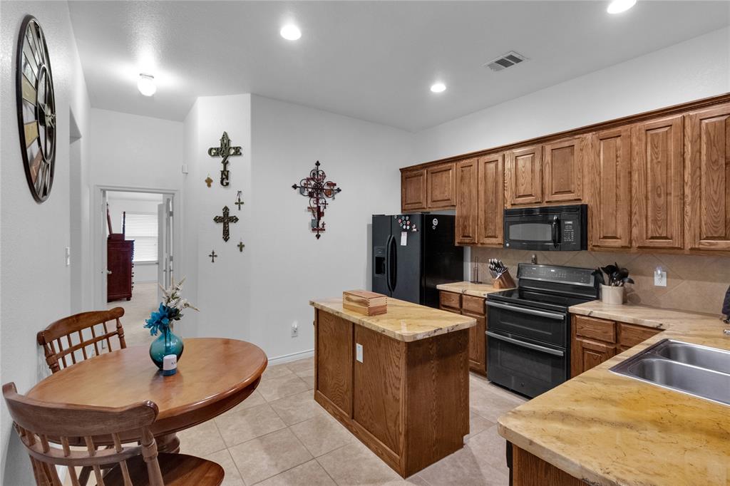 2127 Colby Lane Property Photo 13