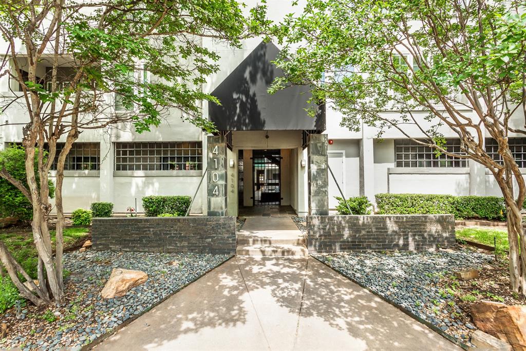 4104 N Hall Street 216