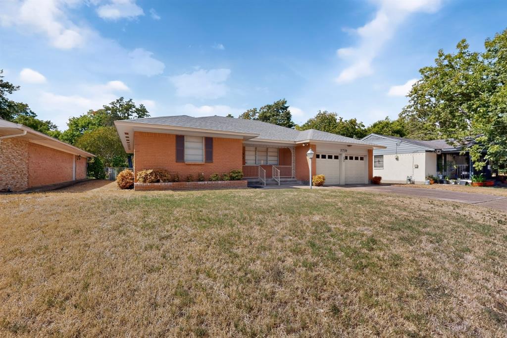 3719 Rock Bluff Drive Property Photo 3