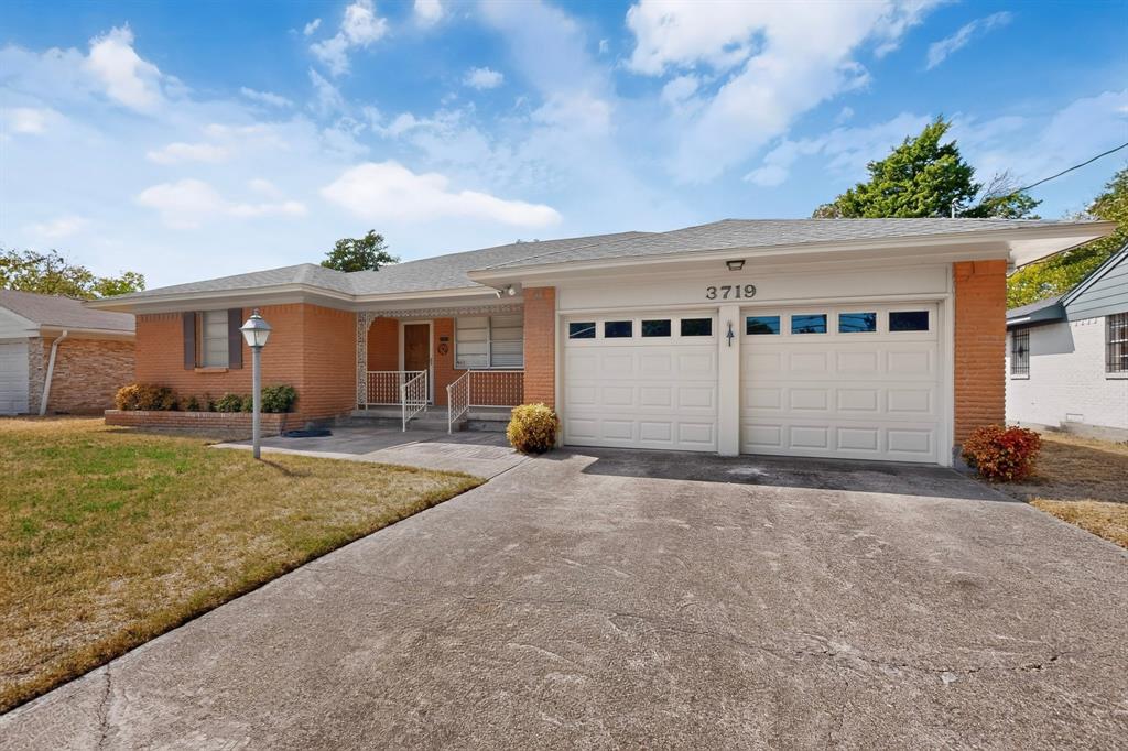 3719 Rock Bluff Drive Property Photo 6