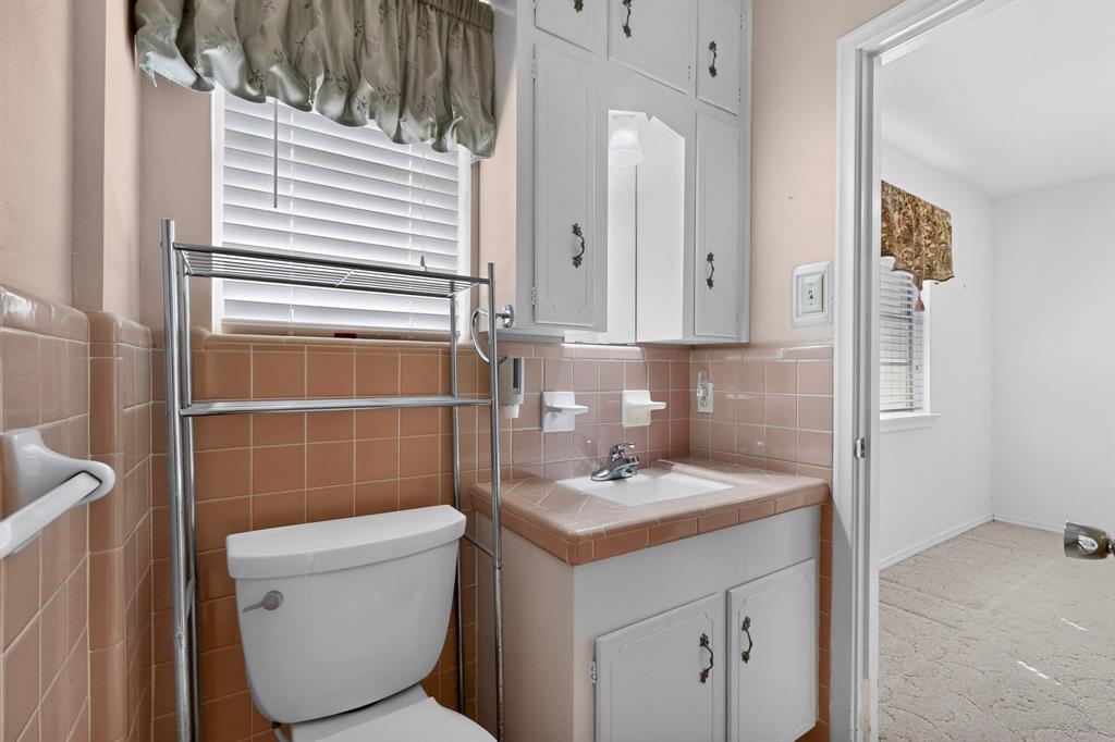 3719 Rock Bluff Drive Property Photo 20