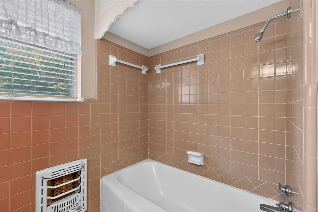 3719 Rock Bluff Drive Property Photo 25