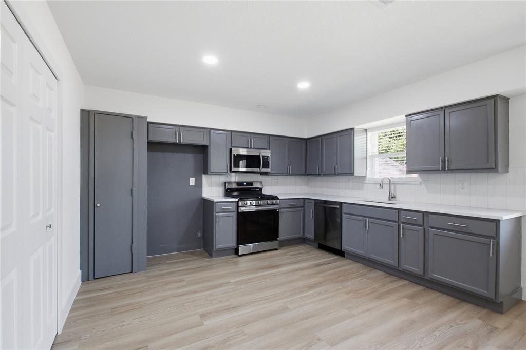 2615 North Parkway Property Photo 8