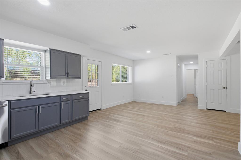 2615 North Parkway Property Photo 11