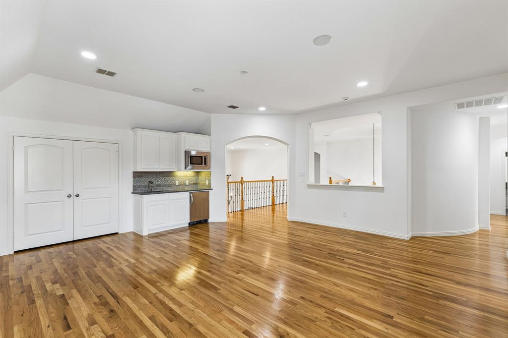 605 Royal Glen Drive Property Photo 27