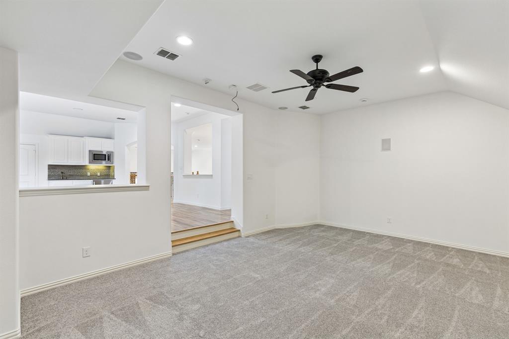 605 Royal Glen Drive Property Photo 28