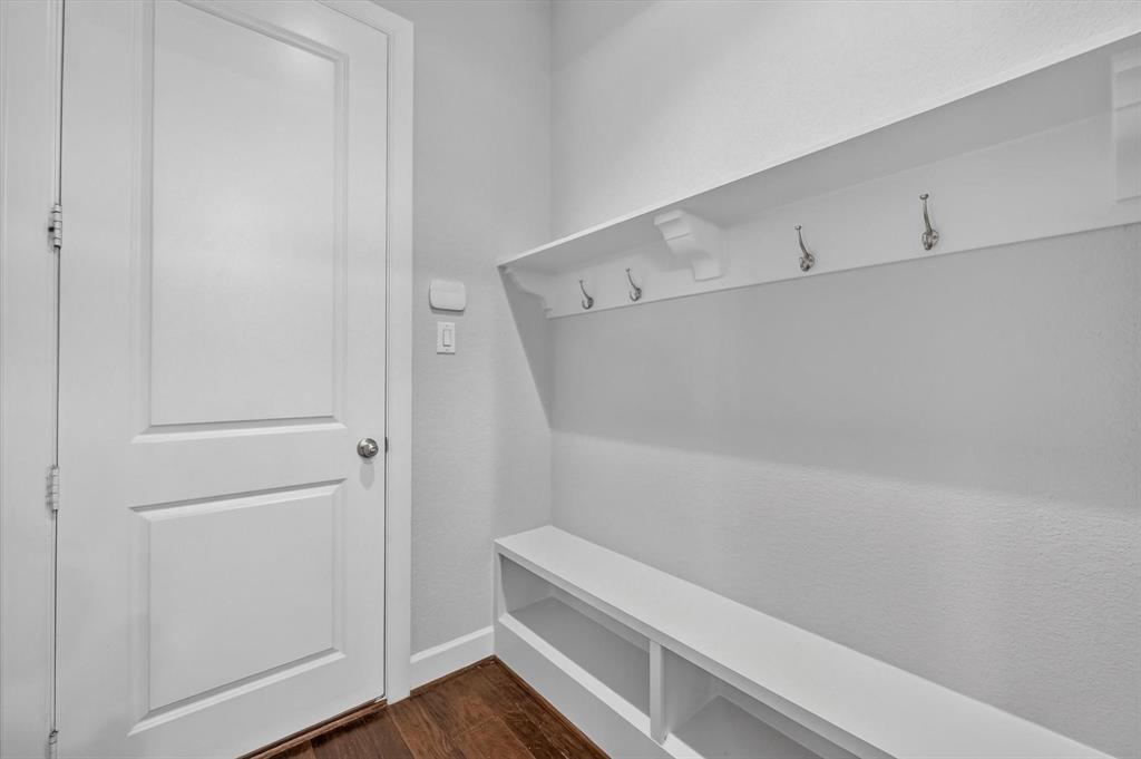 6209 Smithwick Drive Property Photo 11