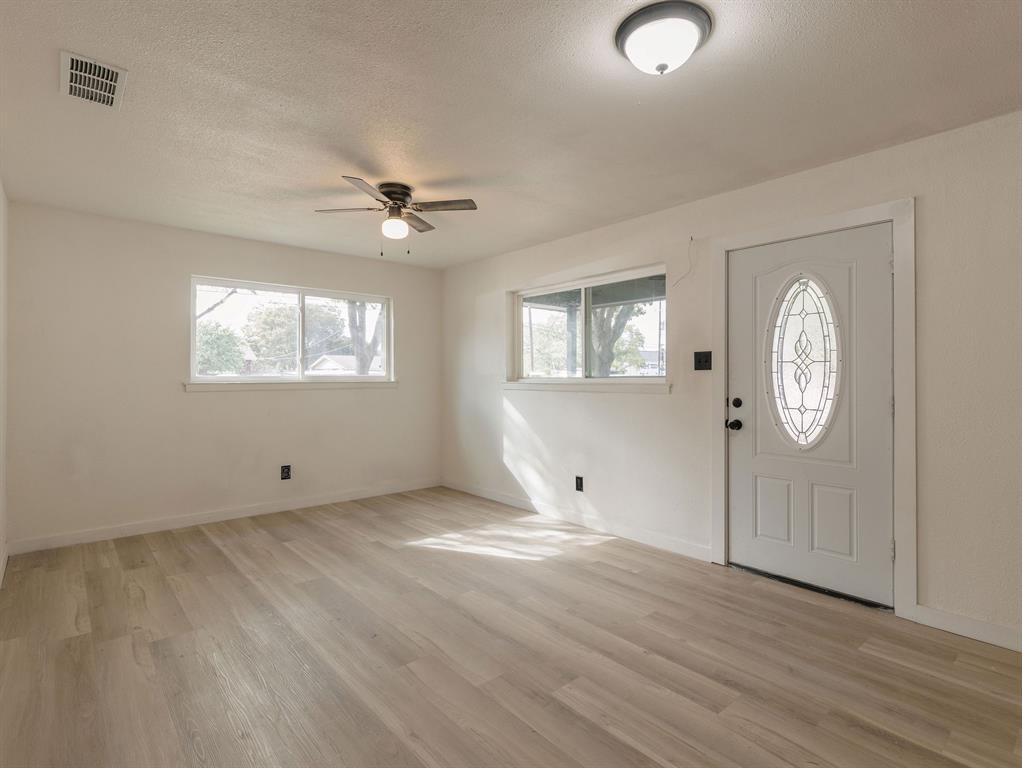 6700 Karen Drive Property Photo 3