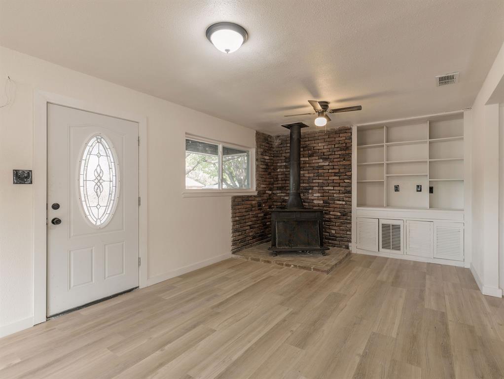 6700 Karen Drive Property Photo 4