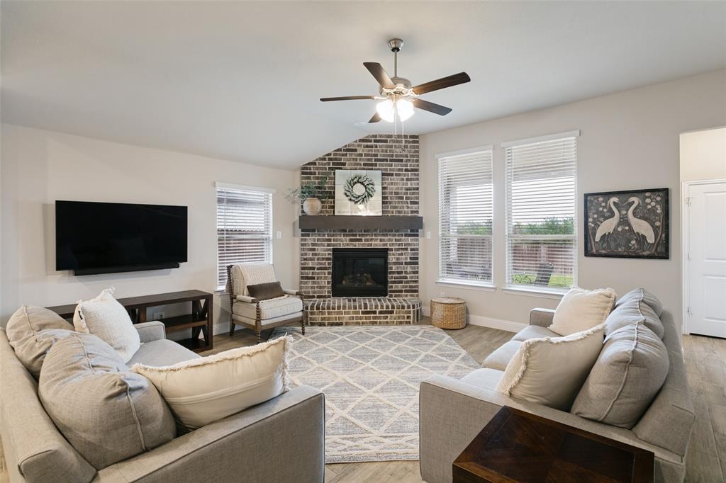 5924 Pine River Lane Property Photo 1