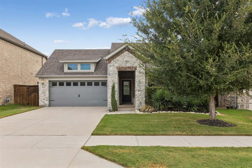 5549 Cypress Willow Bend Property Photo 1