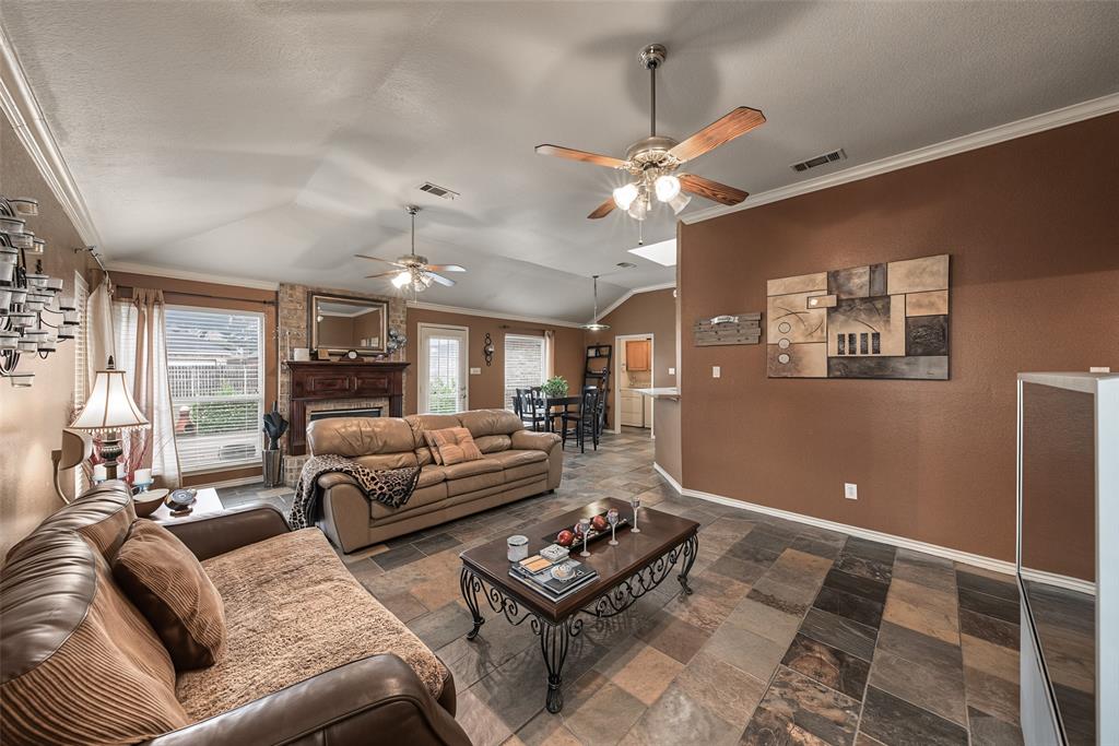 2722 Kingswood Boulevard Property Photo 5