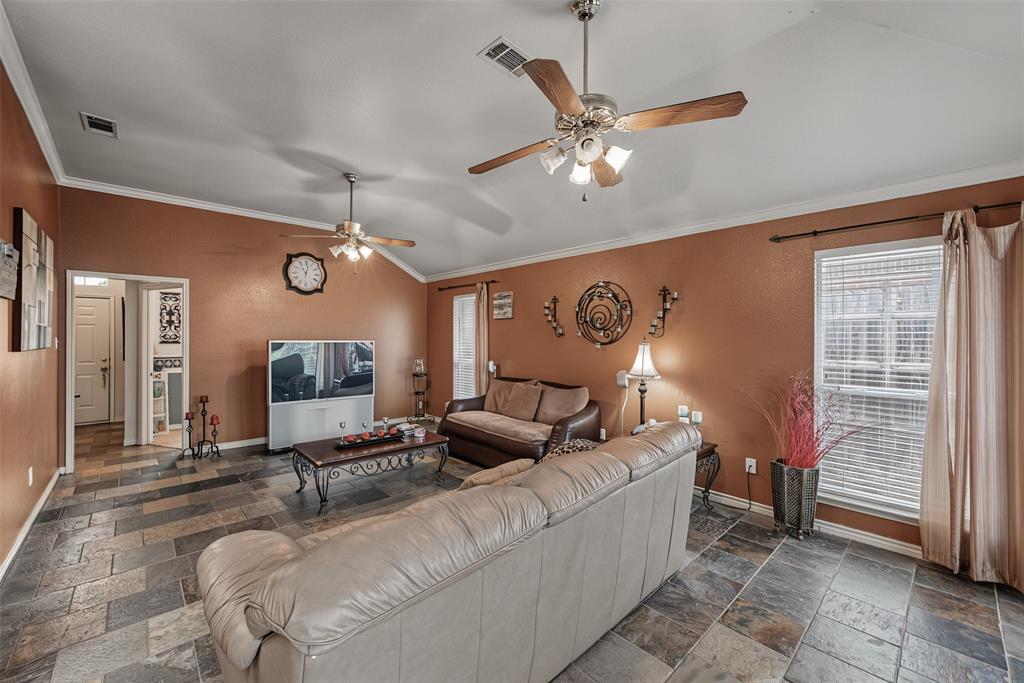 2722 Kingswood Boulevard Property Photo 6