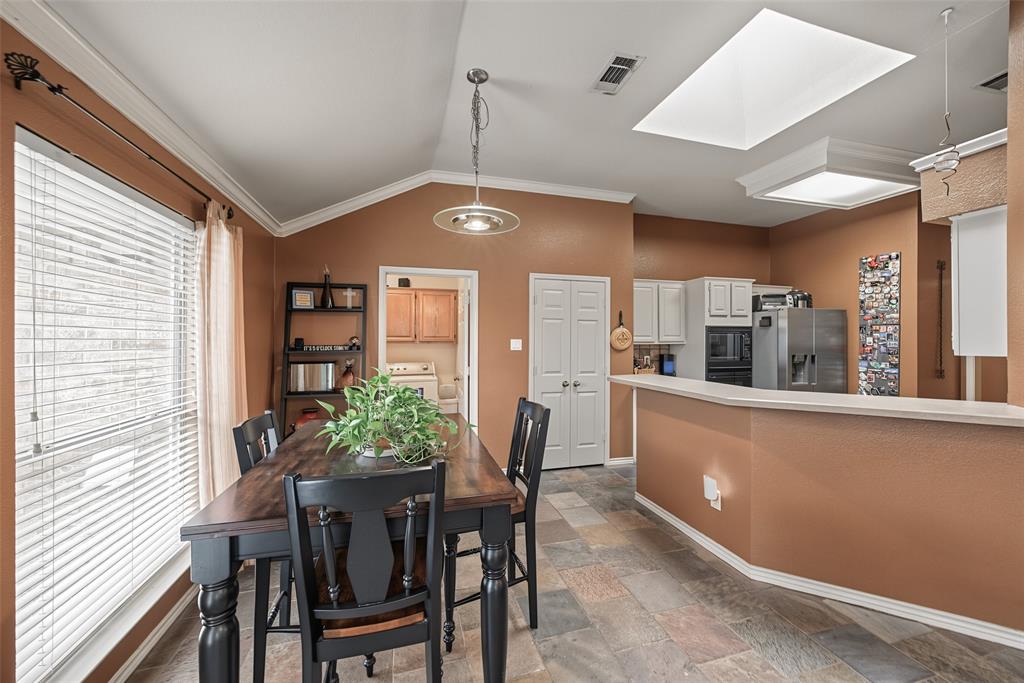 2722 Kingswood Boulevard Property Photo 7