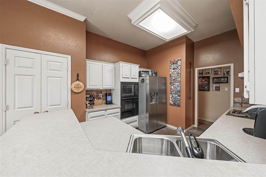 2722 Kingswood Boulevard Property Photo 12