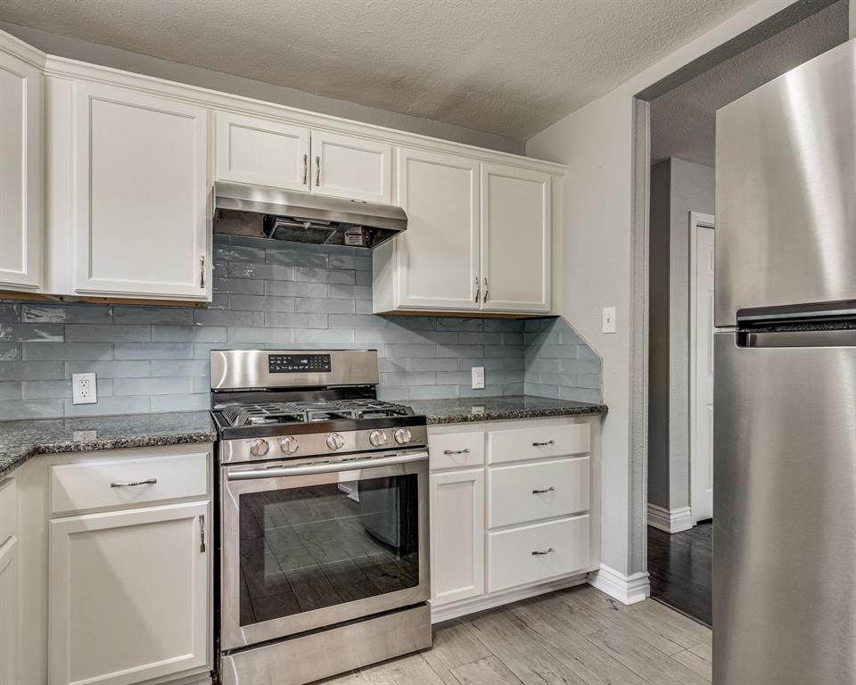 1108 Chester Street Property Photo 8
