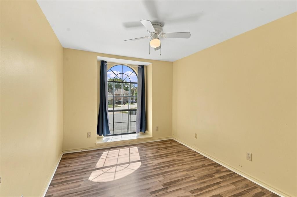 3817 Periwinkle Street Property Photo 23