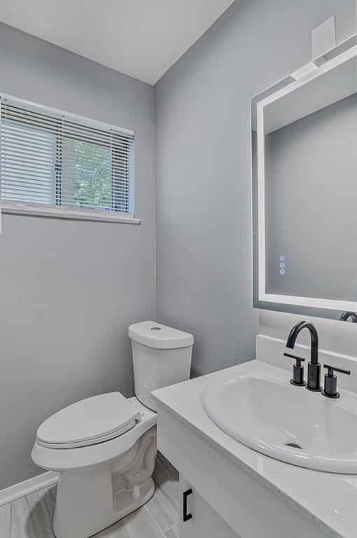 9000 Lone Oak Drive Property Photo 13
