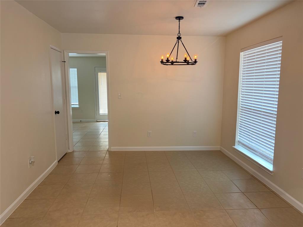 1036 El Triumfo Street Property Photo 7