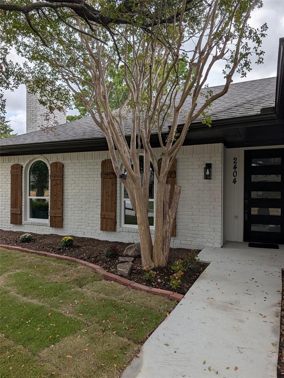2404 Glen Forest Lane Property Photo 12