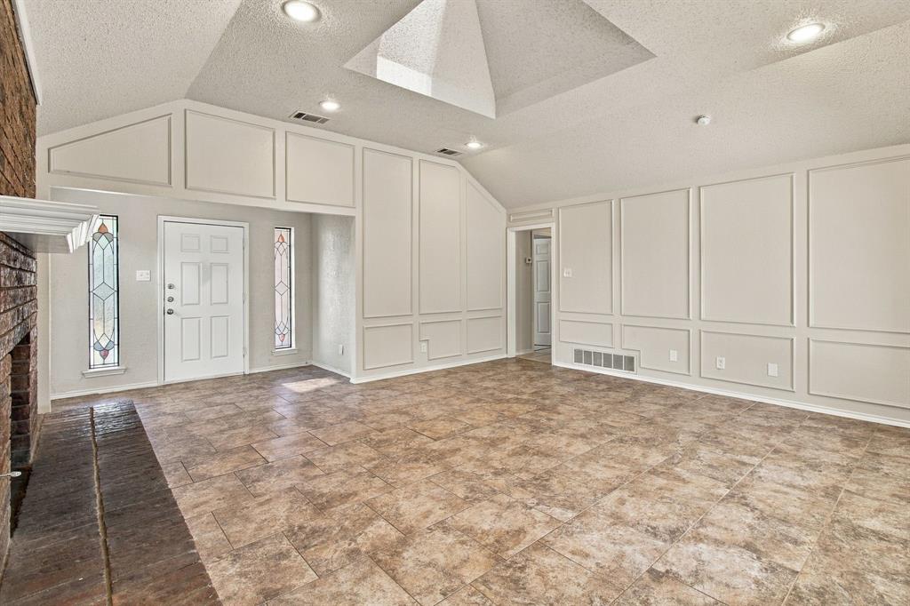 1300 Tierra Calle Property Photo 6