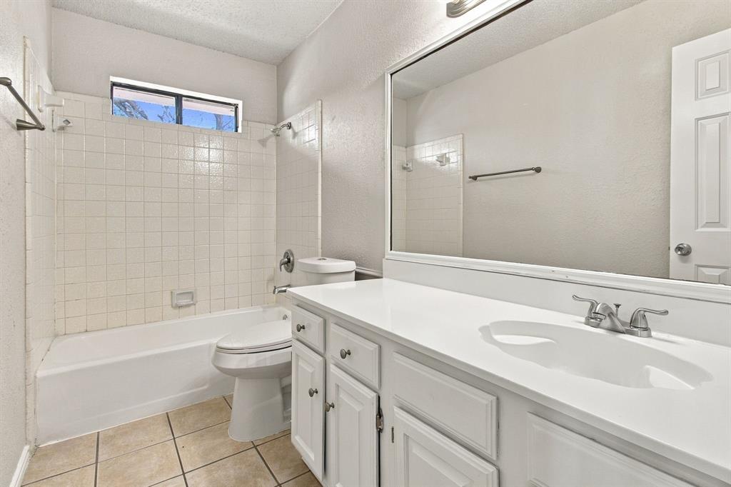 1300 Tierra Calle Property Photo 19