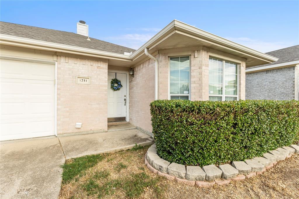 1211 Varacruz Drive Property Photo 1