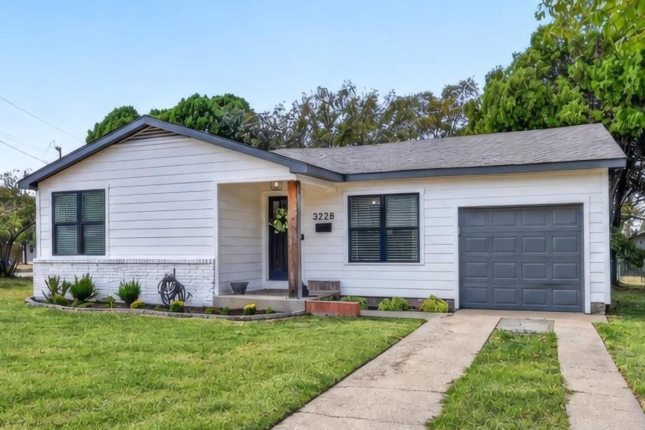 3228 Olive Place Property Photo 2