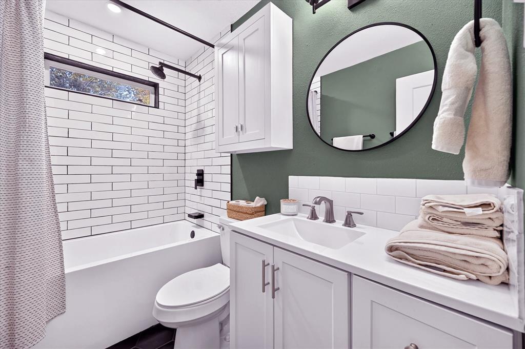 3228 Olive Place Property Photo 24