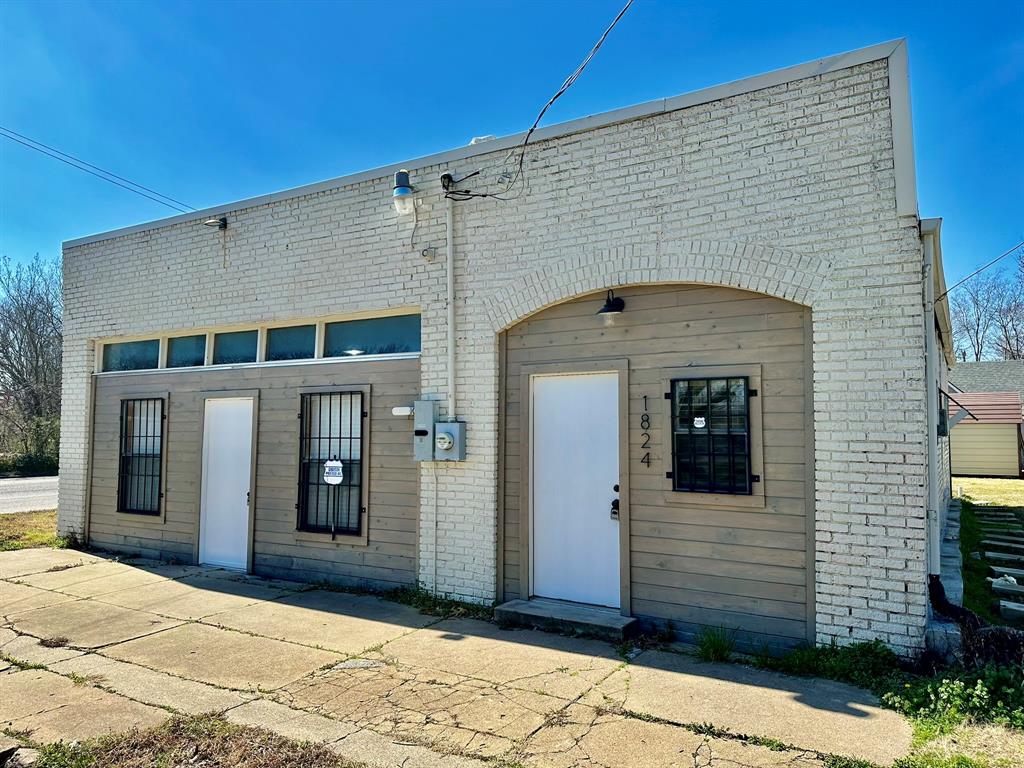 1824 S Walnut Street Property Photo 3