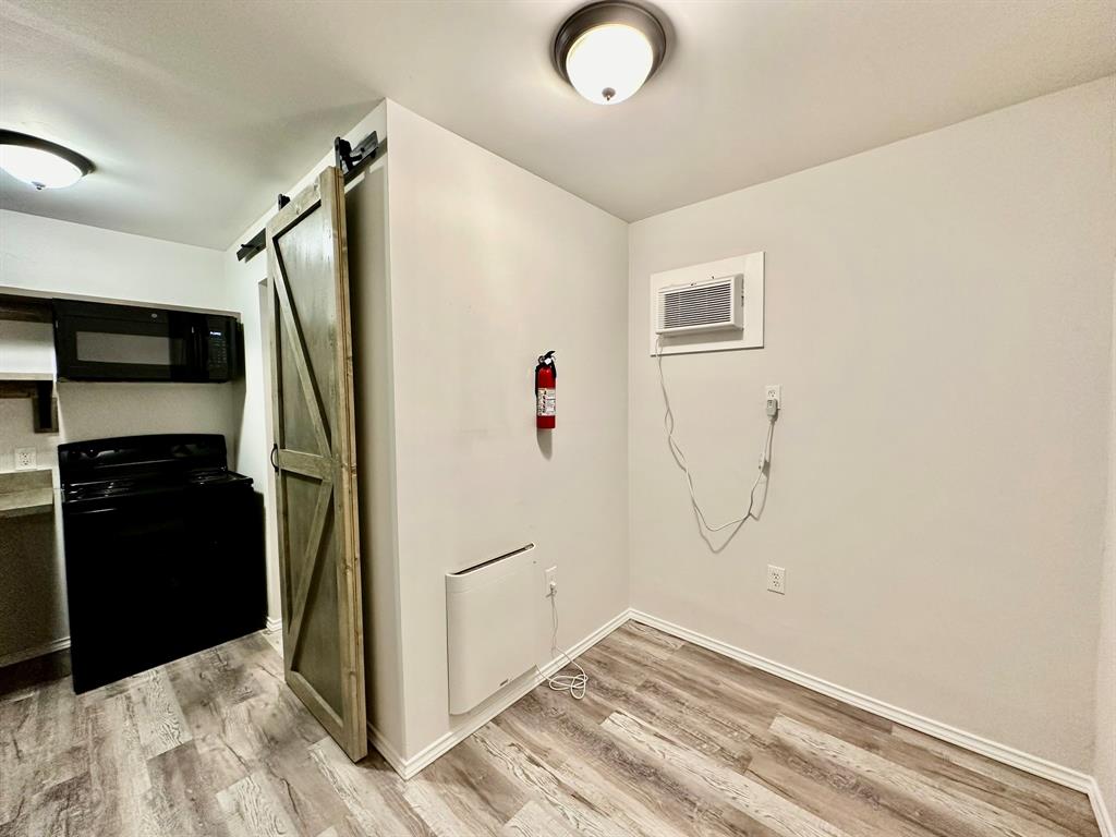 1824 S Walnut Street Property Photo 9
