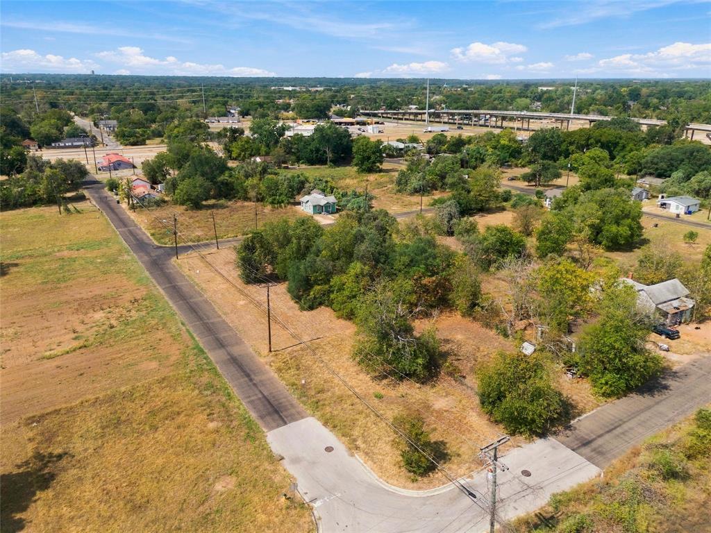 600 Johnson Property Photo 11