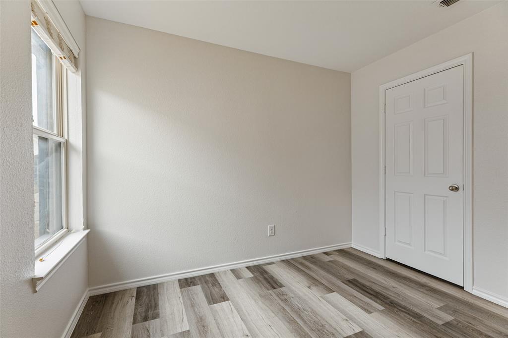 6516 Chalk River Drive Property Photo 14