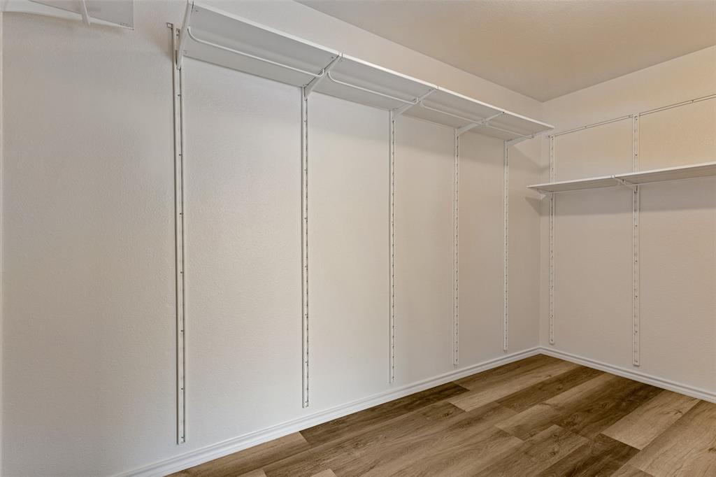 6516 Chalk River Drive Property Photo 20