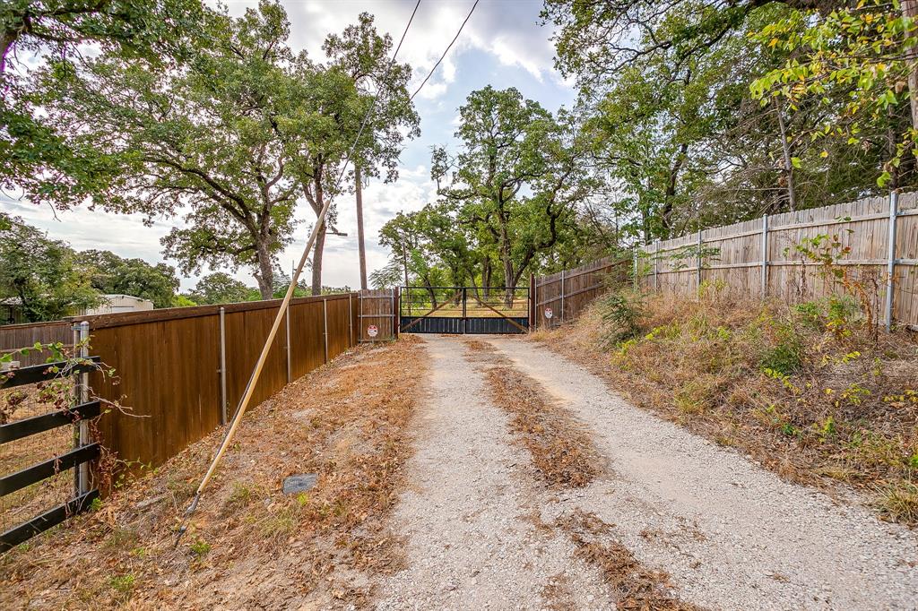 7801 Windy Hill Lane Property Photo 14