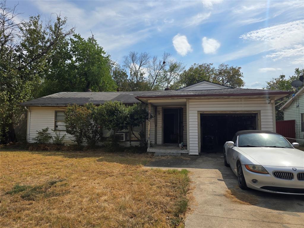 2206 Anderson Street Property Photo 1